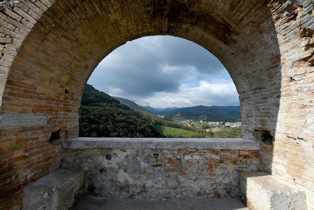 Hotel Clarici Spoleto Exterior foto