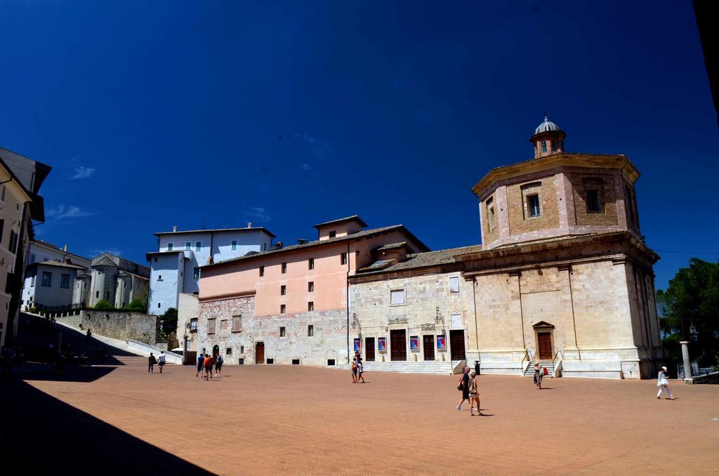 Hotel Clarici Spoleto Exterior foto